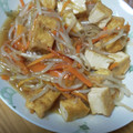 1072gou's cooksnap of when they made 簡単節約☆厚揚げとモヤシのとろみ野菜炒め.