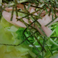 あゆたっくん's cooksnap of when they made レタスとキュウリと魚肉ソーセージの酢の物.