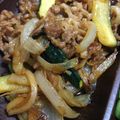 かな１０'s cooksnap of when they made 豚肉と野菜のピリ辛エスニック炒め.