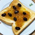 にきけん's cooksnap of when they made 貧血予防にも♬マーマレード黒豆トースト.