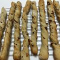 TO1128's cooksnap of when they made HB使用　白玉粉でチョコスティックパン.