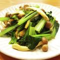 かなりんココりん's cooksnap of when they made 小松菜としめじのマヨ醤油炒め.