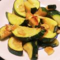 ★むさ's cooksnap of when they made おつまみ☆ズッキーニのにんにくソテー.