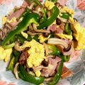 黒薔薇ゆみたん's cooksnap of when they made ☆ベーコンきのこ卵の白だしピーマン炒め☆.
