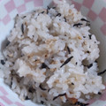 まゆみきママ's cooksnap of when they made 行楽に☆ひじきと梅干しの炊き込みご飯.