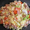 ponphil's cooksnap of when they made 我が家人気No.1★レタストマト炒飯.