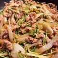 DHA's cooksnap of when they made 簡単♪豚肉と豆苗のコチュジャン炒め.