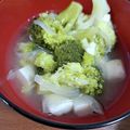 NEKOほっぺ's cooksnap of when they made 鶏ガラスープの素で♡お味噌汁.