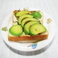 ＠迷子＠'s cooksnap of when they made アボカドの塩昆布チーズトースト.