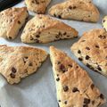 ayutomiko's cooksnap of when they made ♡スタバのチョコチャンクスコーン風♡.