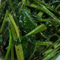 ∞まち∞'s cooksnap of when they made 空心菜のにんにく中華炒め.
