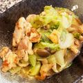 初心者はっちー's cooksnap of when they made 鶏肉・レタス・アスパラ・椎茸のビール炒め.