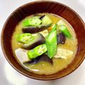 azbjbn's cooksnap of when they made オクラと茄子の味噌汁.