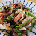 koara☺'s cooksnap of when they made ちくわとピーマンとベーコンの塩昆布炒め.