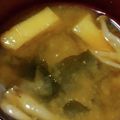 ヨシヨッシー's cooksnap of when they made 5分味噌汁！ワカメとしめじの味噌汁♪.