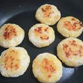 ☆真冬☆'s cooksnap of when they made はんぺん、じゃがいも、チーズのお焼き.