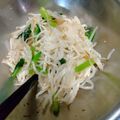 マキマキ913's cooksnap of when they made 【簡単・常備菜】もやしと小松菜のナムル.
