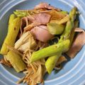 キュキュットさん's cooksnap of when they made アスパラとえのきの醤油マヨ炒め.