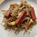 dollyj's cooksnap of when they made みんな大好き！スパムのもやし炒め！.