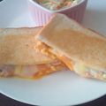 ダイヤイチゴ's cooksnap of when they made 朝食＆ランチに★ツナ卵チーズホットサンド.