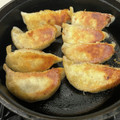 びんぼうがみさま♂'s cooksnap of when they made もちもちむっちりな餃子の皮.