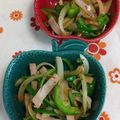 赤い電話's cooksnap of when they made シンプル。玉ねぎピーマンハム炒め.