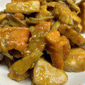 カッタクン's cooksnap of when they made かぼちゃとまいたけと鶏肉の深煎りごま炒め.