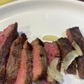 むっ3's cooksnap of when they made ミディアムレアが簡単に☆絶品牛ステーキ.