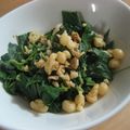 makoto♪'s cooksnap of when they made モロヘイヤに揚げ玉♡麺つゆで.