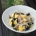 からあげパーティー's cooksnap of when they made もやしと卵の中華炒め with わかめ.