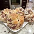 Superlittleboo's cooksnap of when they made いつものあんぱんを豪華に★.