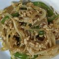 ひぃちゃんひー's cooksnap of when they made もやしと挽き肉で☆節約チンジャオロース.