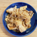 らってぃ＠cook's cooksnap of when they made 鶏むね肉としめじのオイスター炒め.