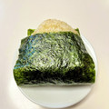 azbjbn's cooksnap of when they made 夏の定番！梅おかかおにぎり.