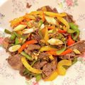 悠LOVE航's cooksnap of when they made 香り引き立つ牛肉パプリカのオイスター炒め.