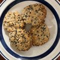 クックMVXCM0☆'s cooksnap of when they made 簡単♫胡麻とオートミールの米粉クッキー.