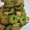 YOUCHIA's cooksnap of when they made ゴーヤーと鶏の甘酢炒め.