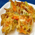 やよい・M's cooksnap of when they made 冷めても美味しい！春野菜と海老のかき揚げ.
