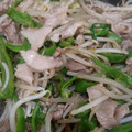 あっつん３'s cooksnap of when they made 節約レシピ♪たっぷりもやしの生姜焼き.