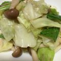 わんあみ's cooksnap of when they made 簡単♪キャベツとしめじの塩麹炒め.