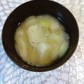 tikariri's cooksnap of when they made いつもあなたと♬エノキと庄内麩の味噌汁.