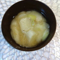 tikariri's cooksnap of when they made いつもあなたと♬エノキと庄内麩の味噌汁.