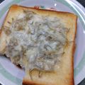 りく倶楽部's cooksnap of when they made *オリーブオイルdeしらすトースト*.