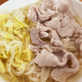 ママメイン！時々子供's cooksnap of when they made 白だしで！冷しゃぶと玉ねぎのサラダうどん.