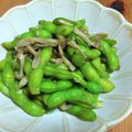 ちーまぐ's cooksnap of when they made 隠し味はコンソメ！枝豆ペペロンチーノ♡.