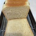 牛乳を何よりも愛する's cooksnap of when they made 蜂蜜生クリーム食パン.