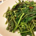 料理する男子高校生's cooksnap of when they made 空芯菜のニンニク炒め.