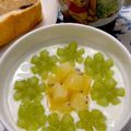 ☆あいちゃん's cooksnap of when they made フルーツにヨーグルトと蜂蜜♪.