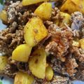 kinkinsan's cooksnap of when they made カリホク♡じゃがいもと挽肉のカレー炒め.