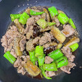 yuking29's cooksnap of when they made 茄子と万願寺とうがらし、豚バラ甘辛炒め.